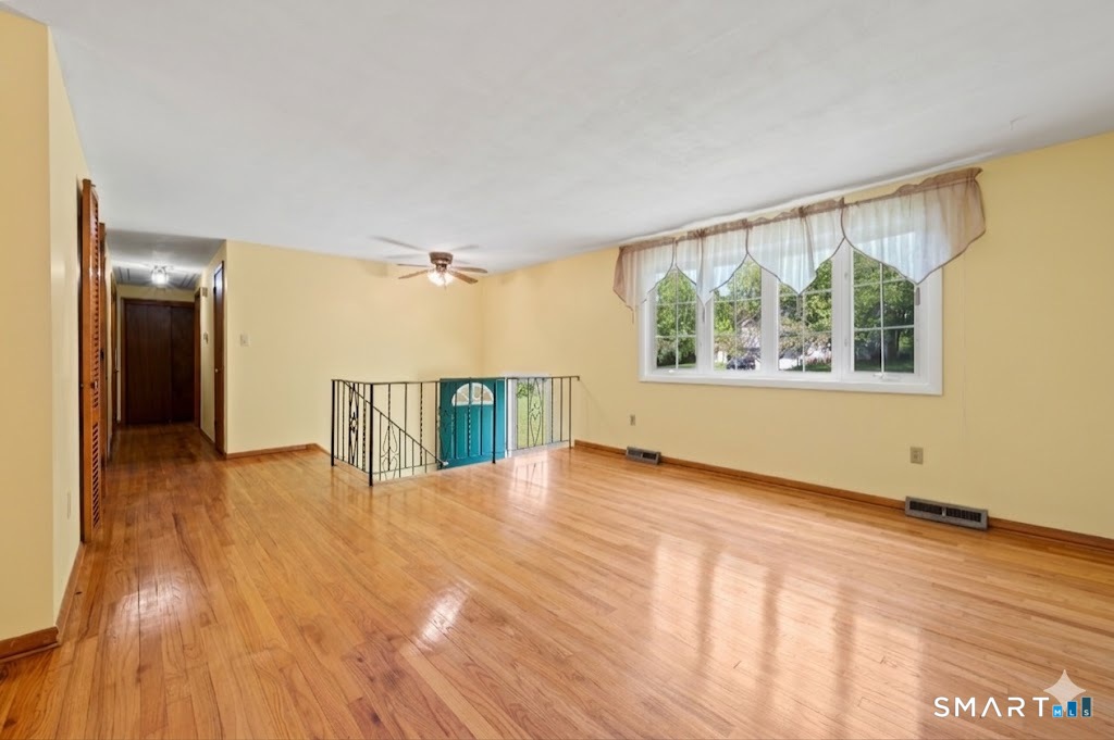10 Susan Road Vernon CT 06066