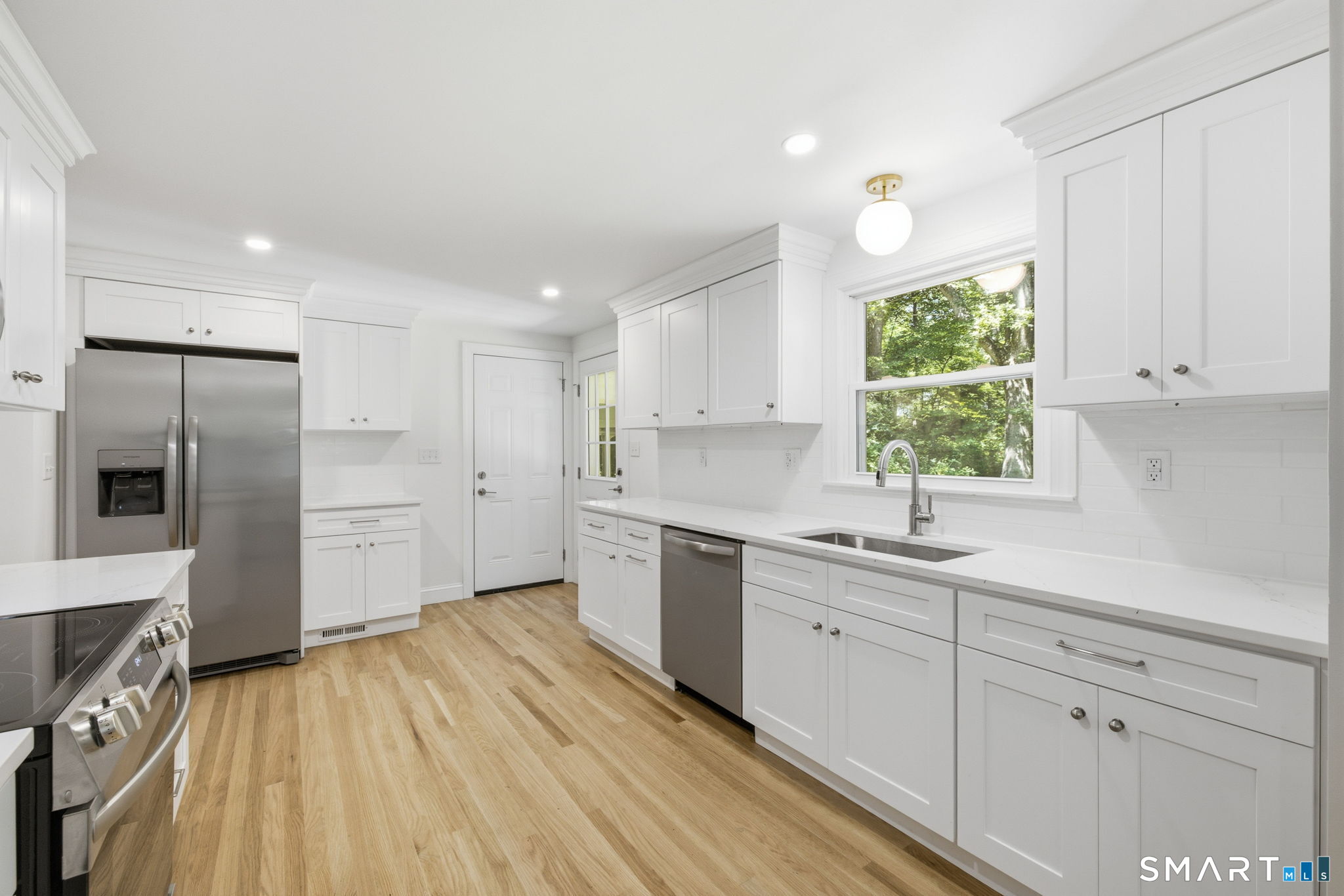 16 Chadwick Drive Old Lyme CT 06371