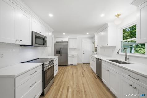 16 Chadwick Drive Old Lyme CT 06371