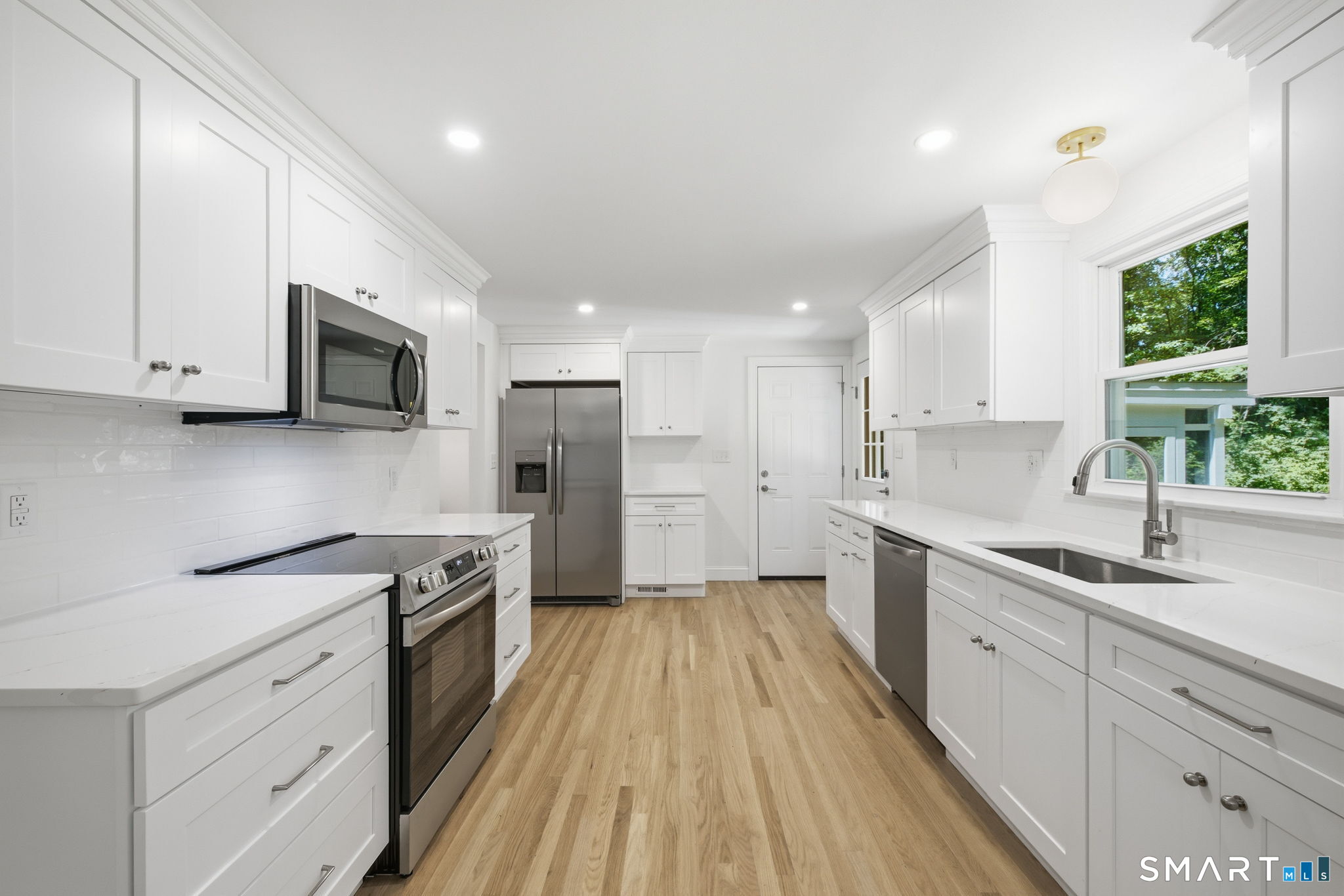 16 Chadwick Drive Old Lyme CT 06371