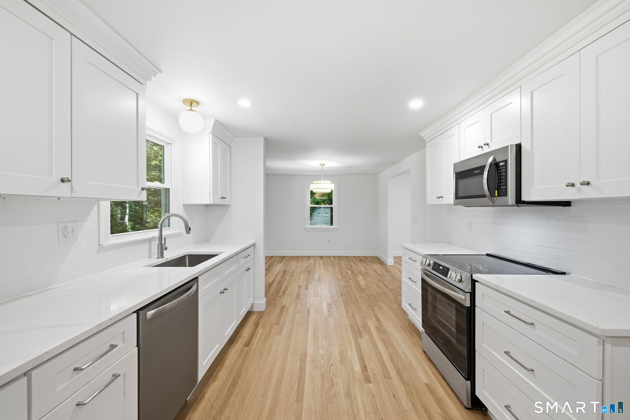 16 Chadwick Drive Old Lyme CT 06371