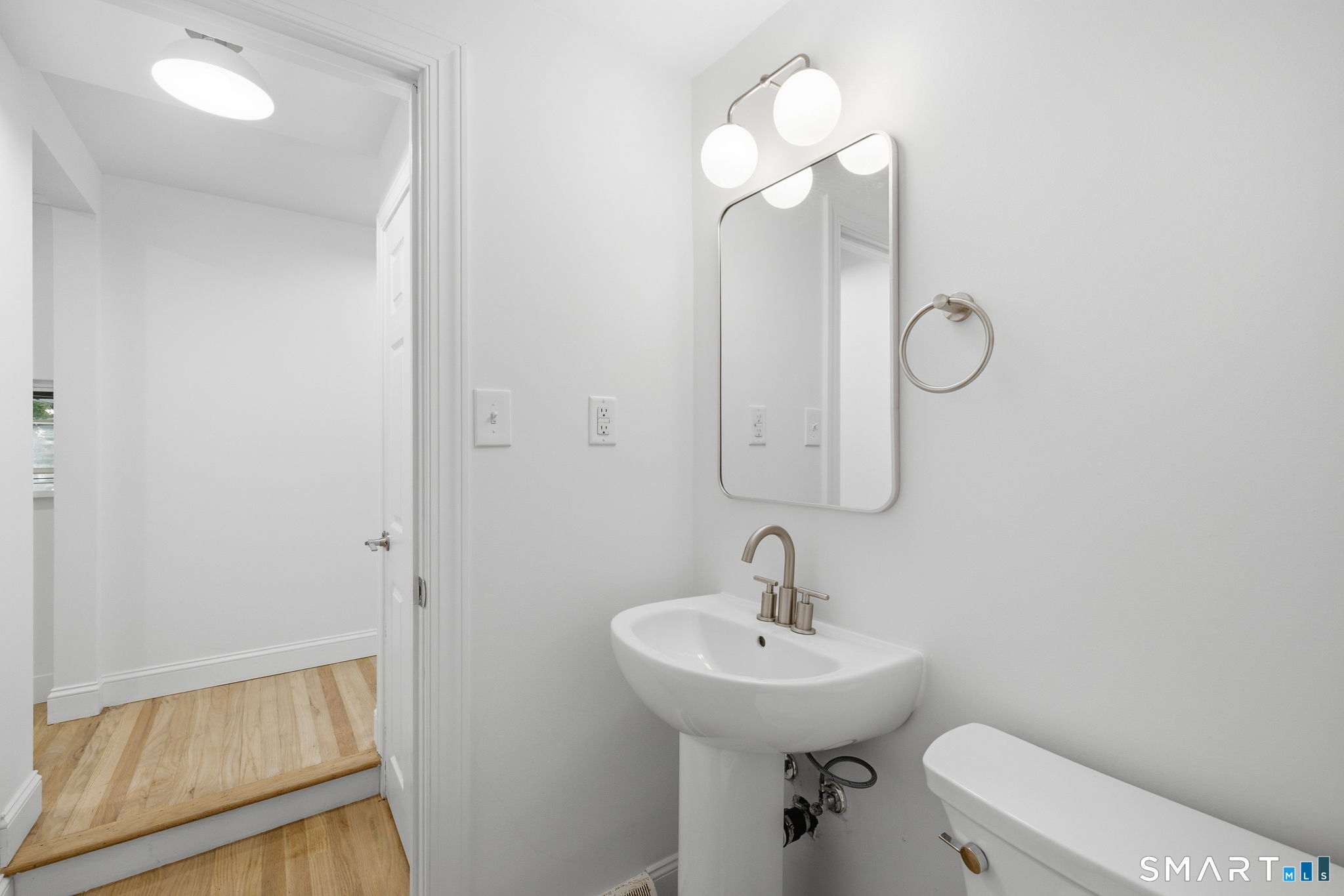 16 Chadwick Drive Old Lyme CT 06371