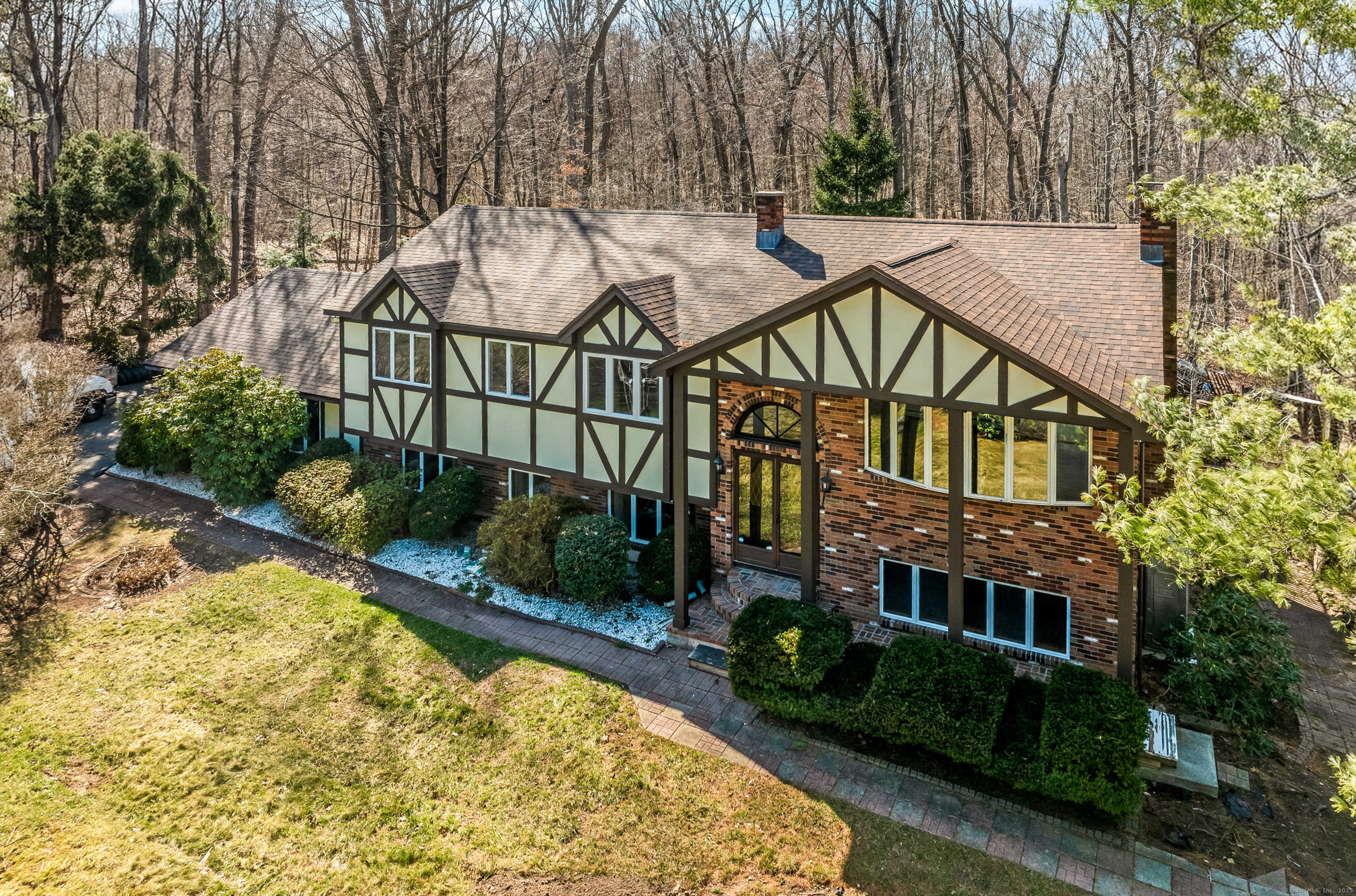 154 Cloudland Road North Haven CT 06473