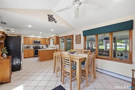 25 Hilltop Drive Portland CT 06480