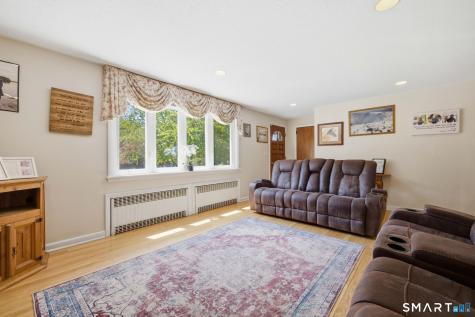 25 Hilltop Drive Portland CT 06480
