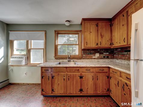 1 Carmella Terrace Enfield CT 06082