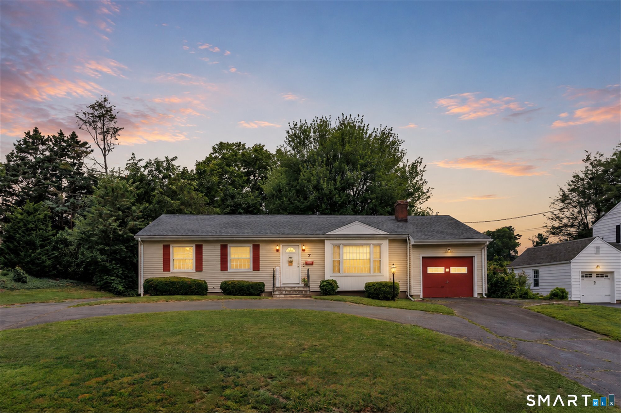 7 Thorburn Avenue Trumbull CT 06611