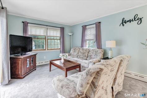7 Thorburn Avenue Trumbull CT 06611