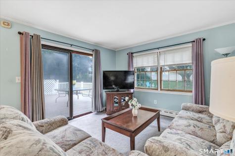 7 Thorburn Avenue Trumbull CT 06611