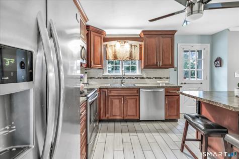 7 Thorburn Avenue Trumbull CT 06611