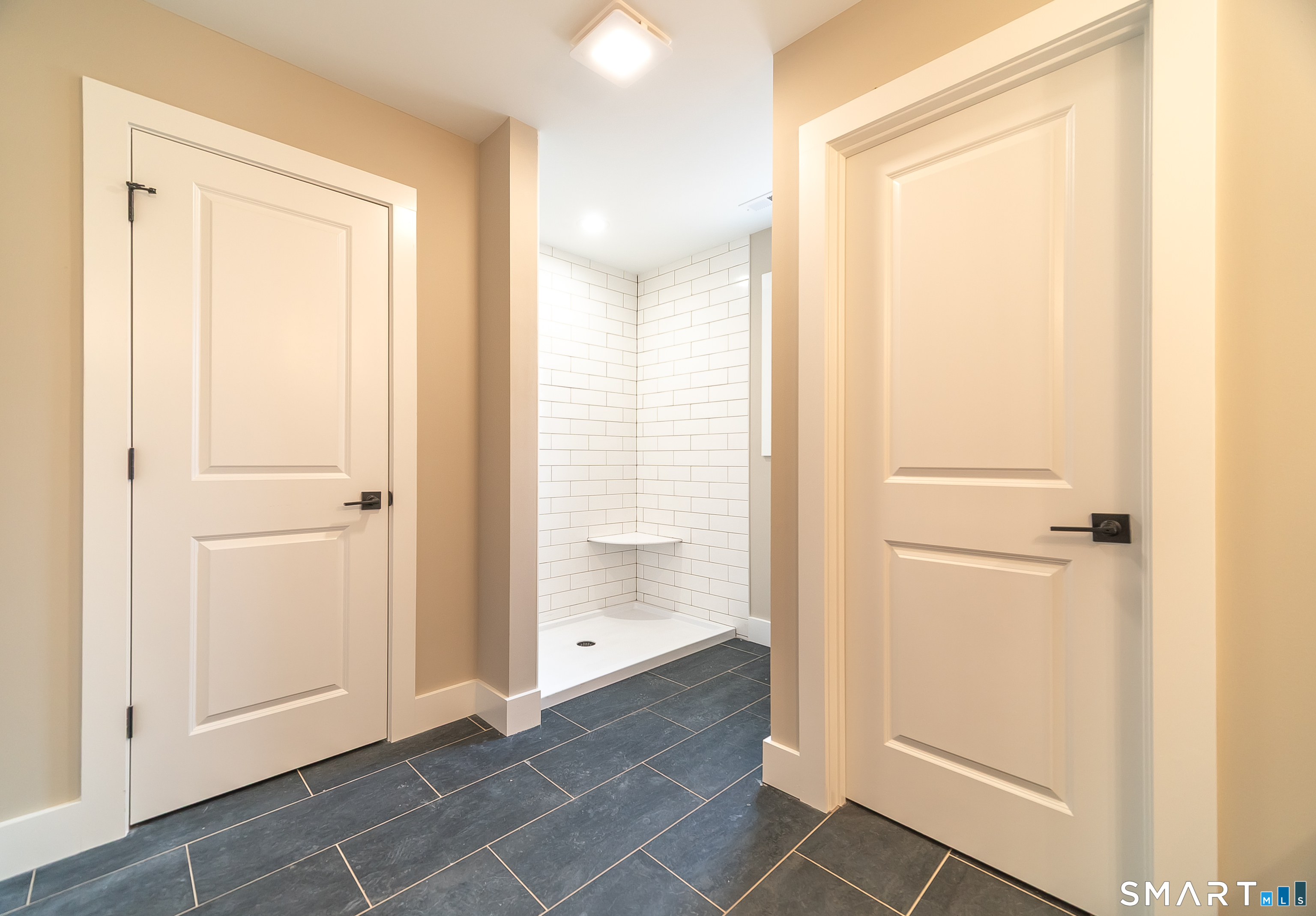 6 Beechwood Drive Essex CT 06442