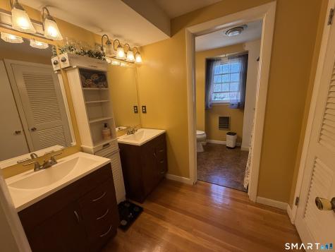 164 Brooks Hill Road Wolcott CT 06716