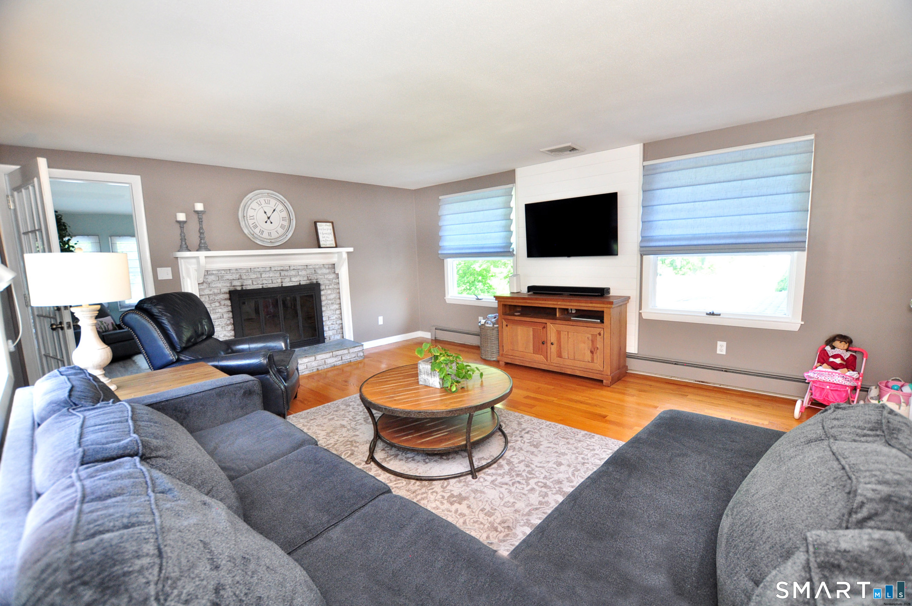 429 South Stone Street Suffield CT 06093