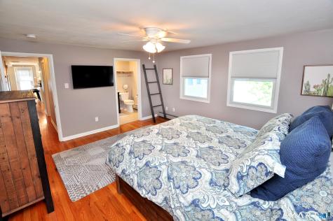 429 South Stone Street Suffield CT 06093