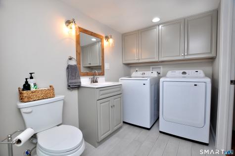 429 South Stone Street Suffield CT 06093