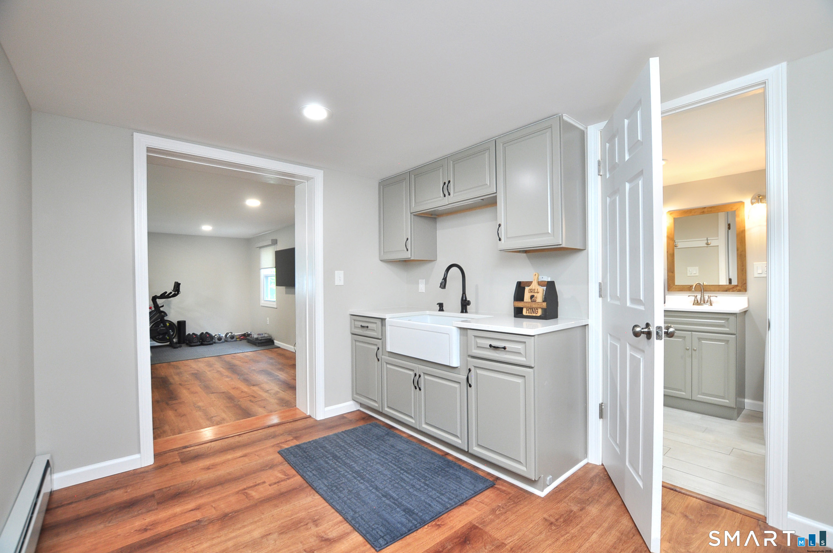 429 South Stone Street Suffield CT 06093
