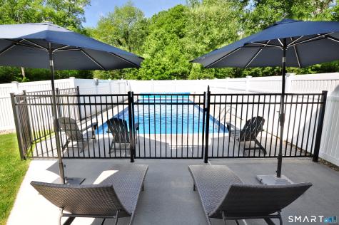 429 South Stone Street Suffield CT 06093