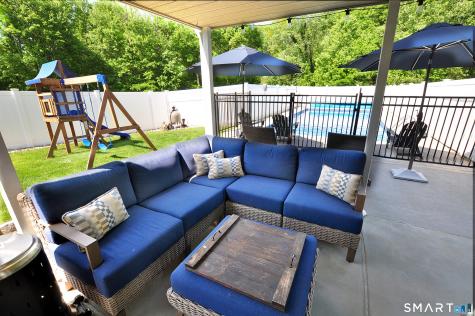 429 South Stone Street Suffield CT 06093