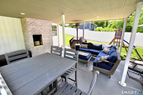 429 South Stone Street Suffield CT 06093