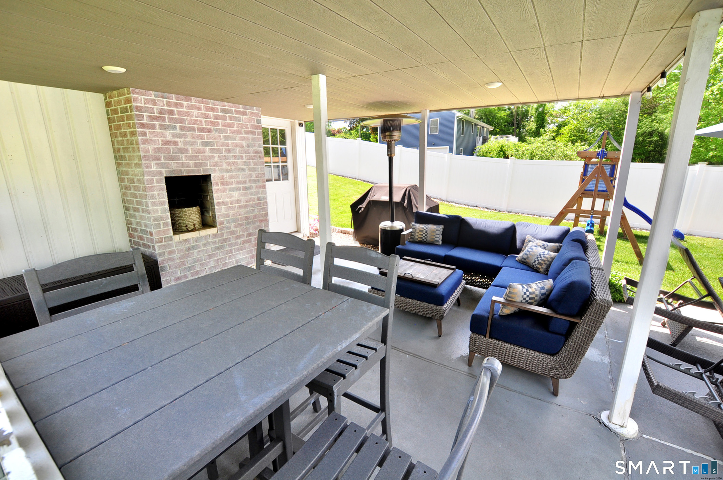 429 South Stone Street Suffield CT 06093
