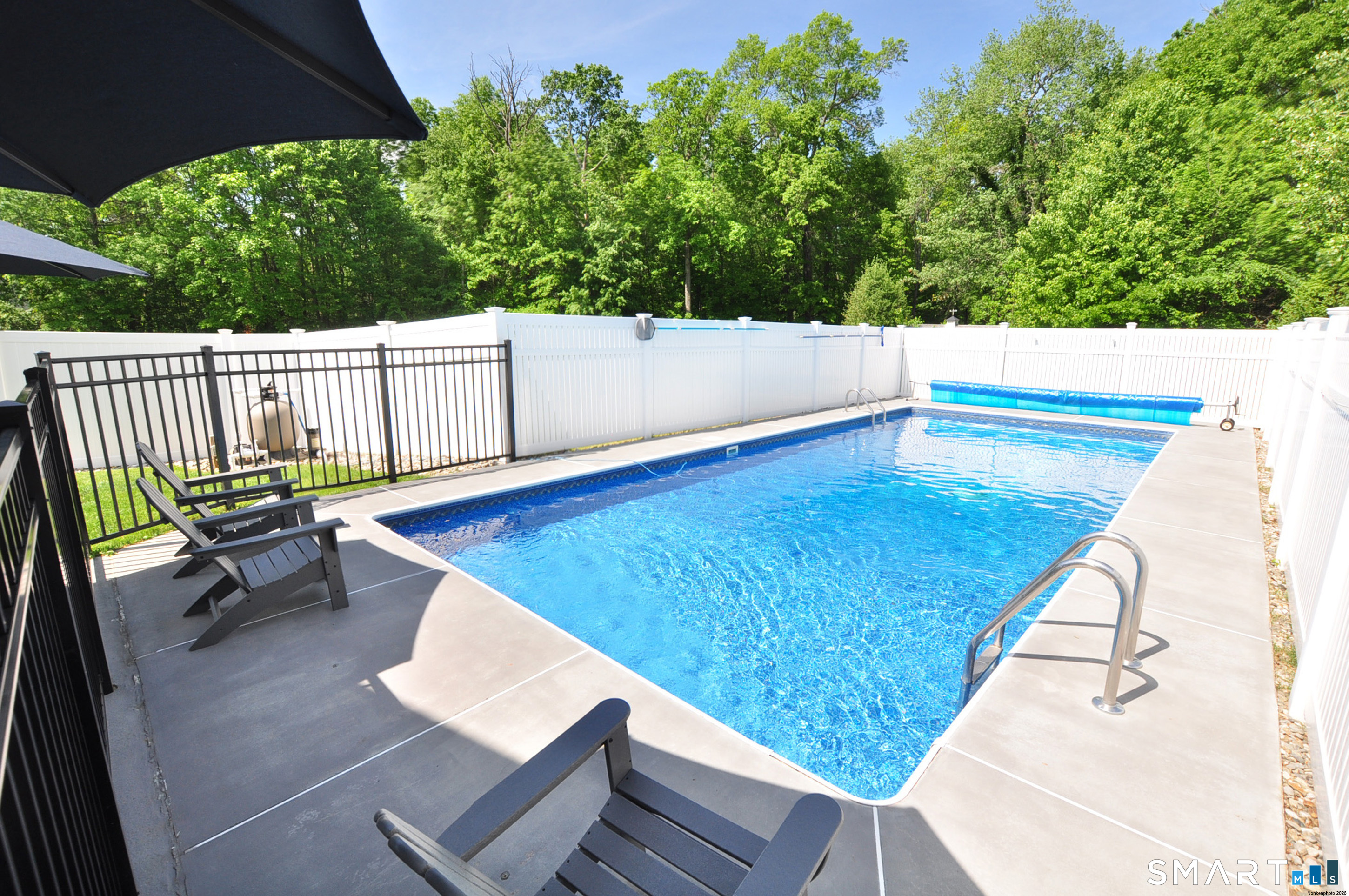 429 South Stone Street Suffield CT 06093
