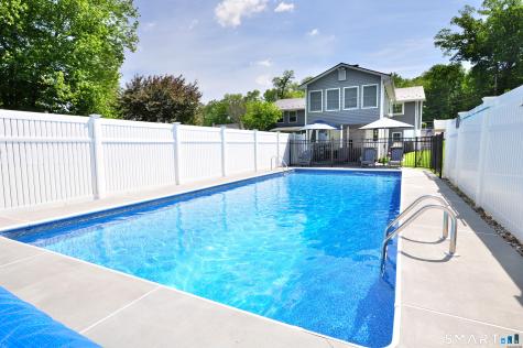 429 South Stone Street Suffield CT 06093