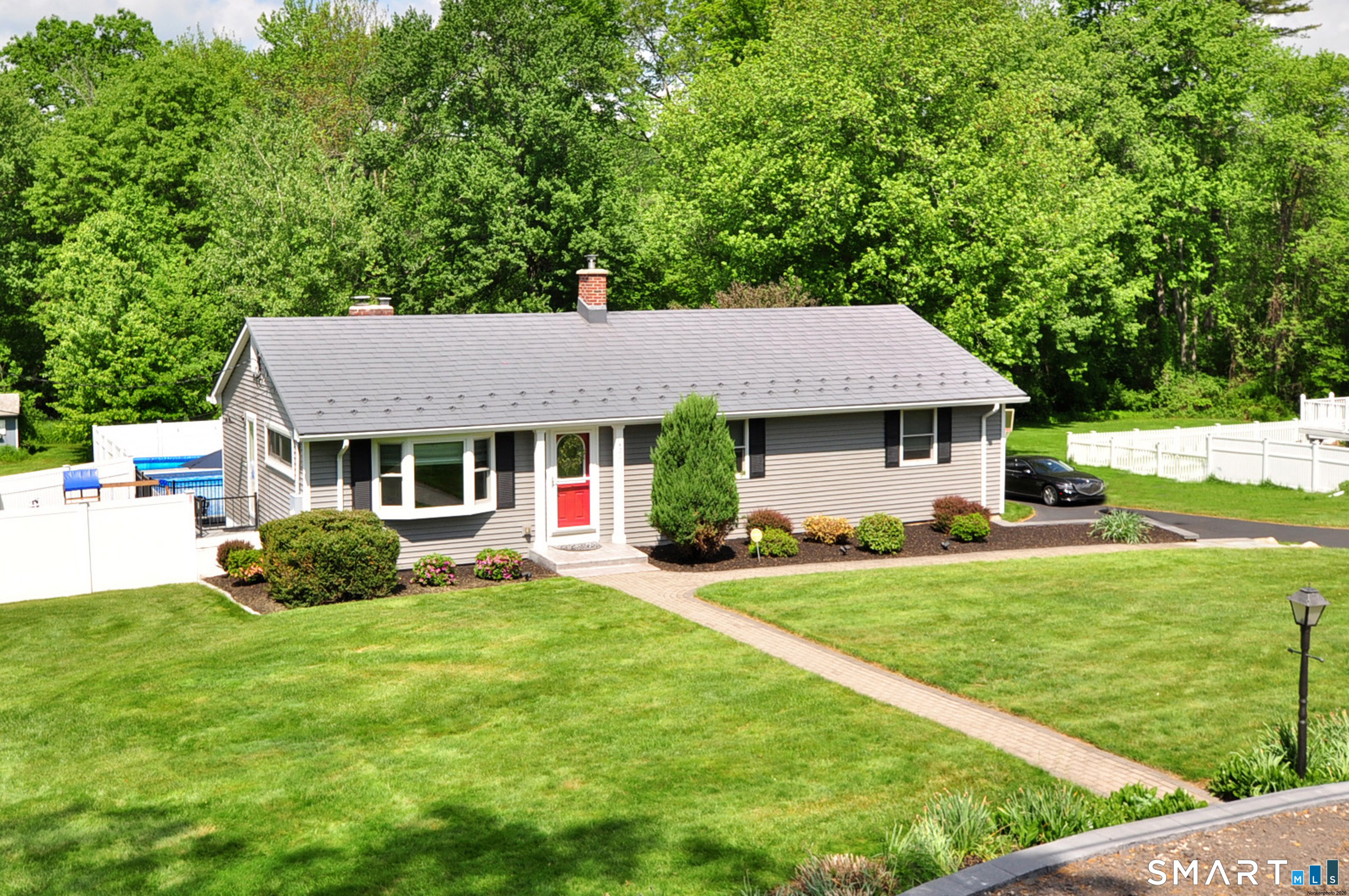429 South Stone Street Suffield CT 06093