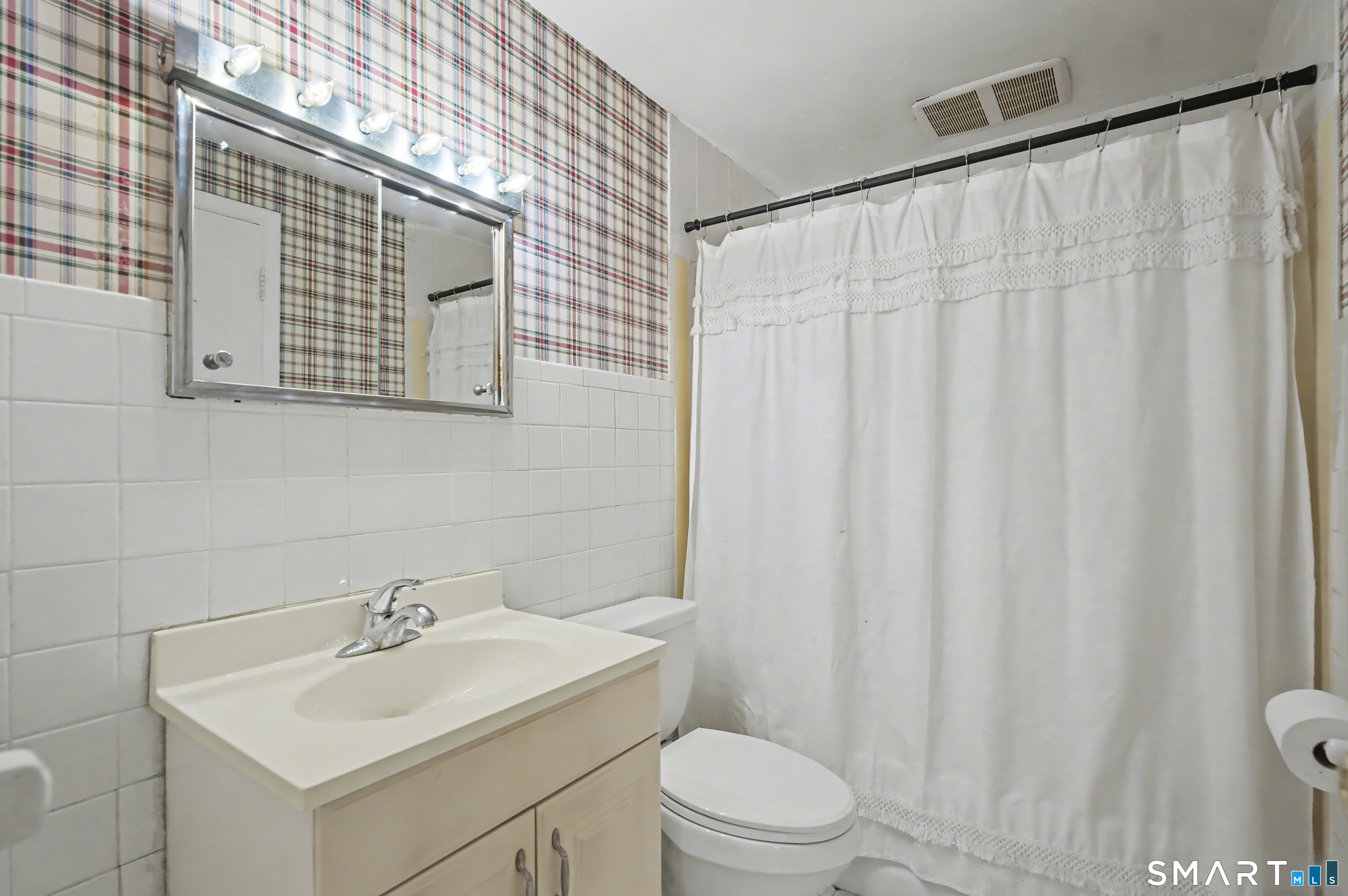 1 King Court Enfield CT 06082