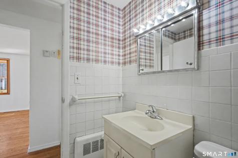 1 King Court Enfield CT 06082
