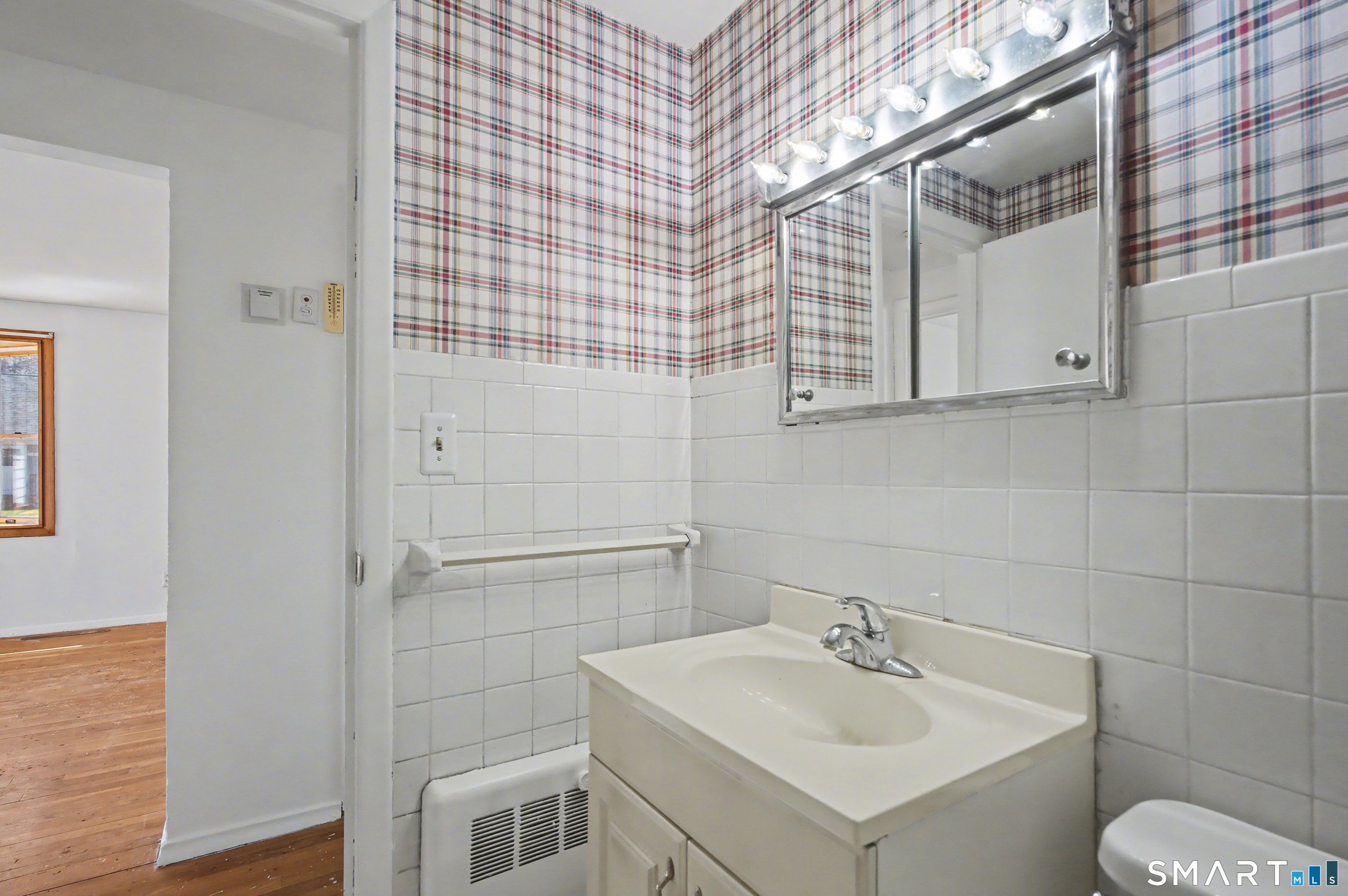1 King Court Enfield CT 06082