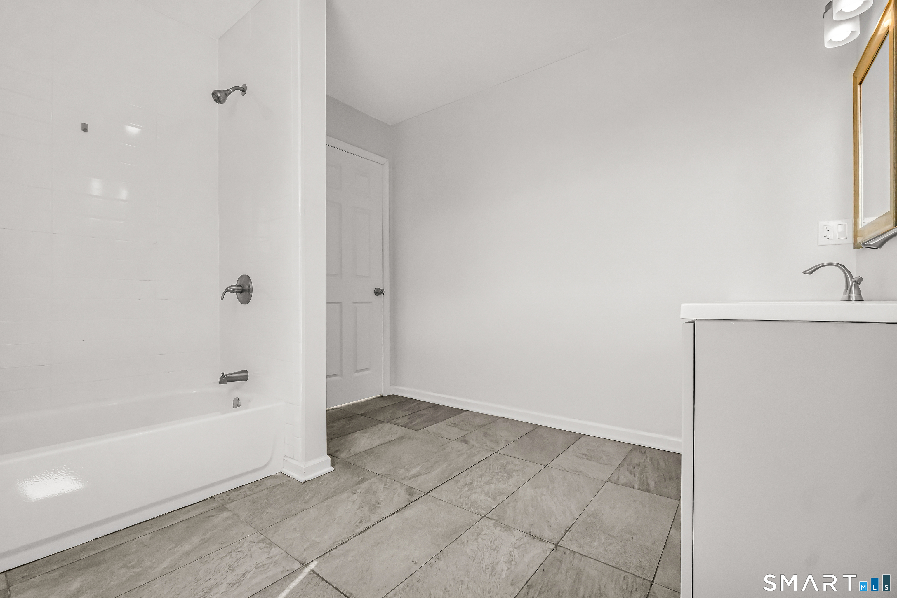 273 Brooklawn Avenue Bridgeport CT 06604