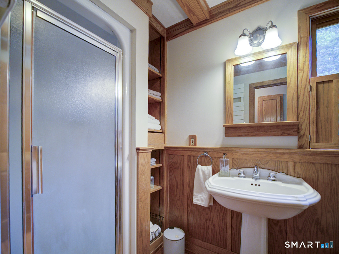 72 Willow Street Cheshire CT 06410