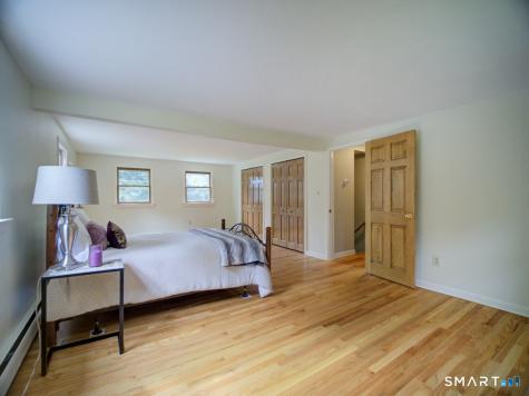 72 Willow Street Cheshire CT 06410