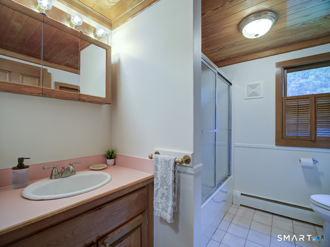 72 Willow Street Cheshire CT 06410