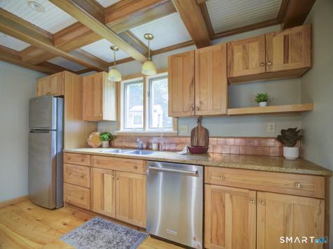72 Willow Street Cheshire CT 06410