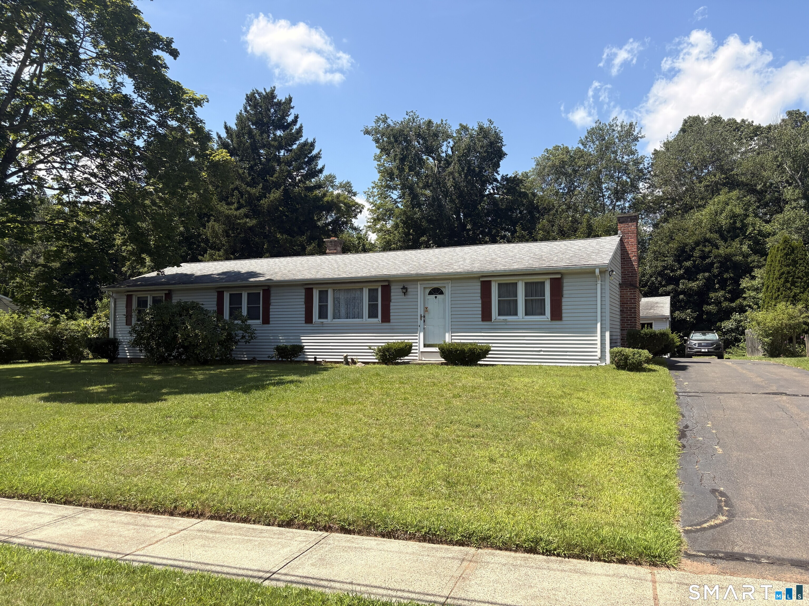979 Farmington Drive Cheshire CT 06410