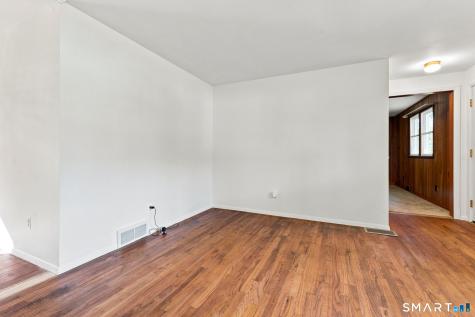 979 Farmington Drive Cheshire CT 06410