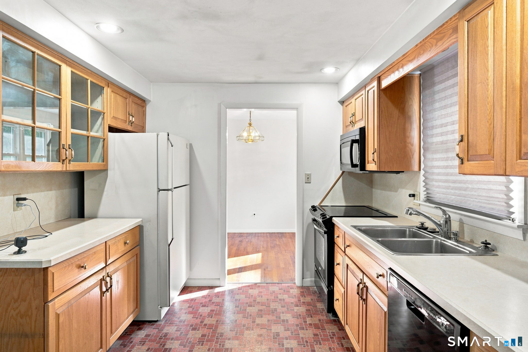979 Farmington Drive Cheshire CT 06410