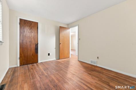 979 Farmington Drive Cheshire CT 06410