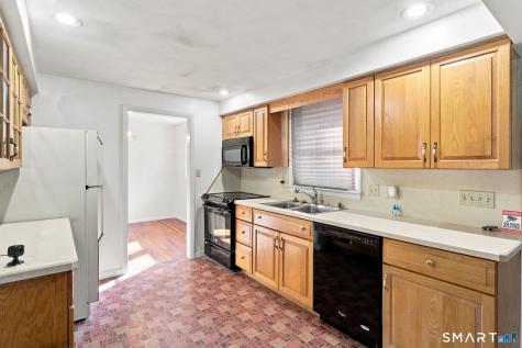 979 Farmington Drive Cheshire CT 06410