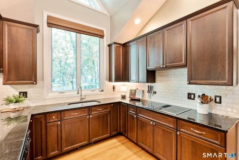 5 Beacon Heath Farmington CT 06032