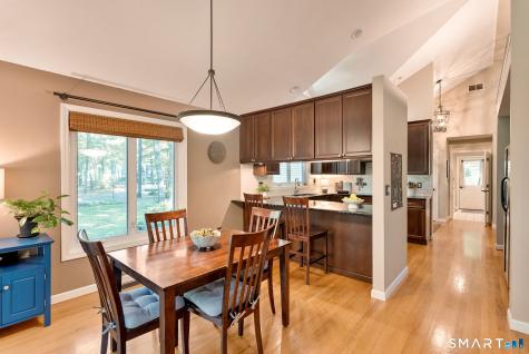 5 Beacon Heath Farmington CT 06032