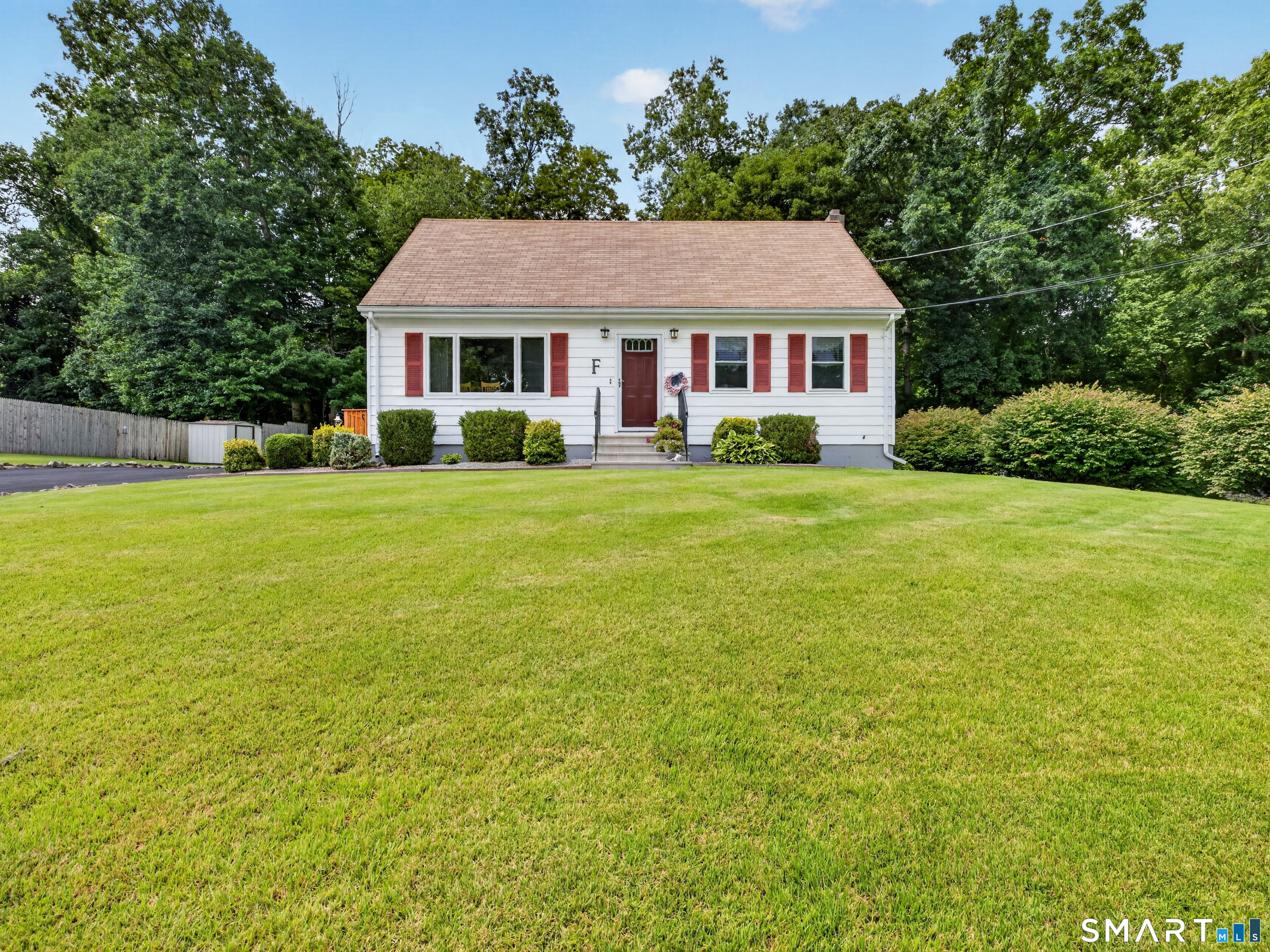 16 Philanne Drive Norwich CT 06360