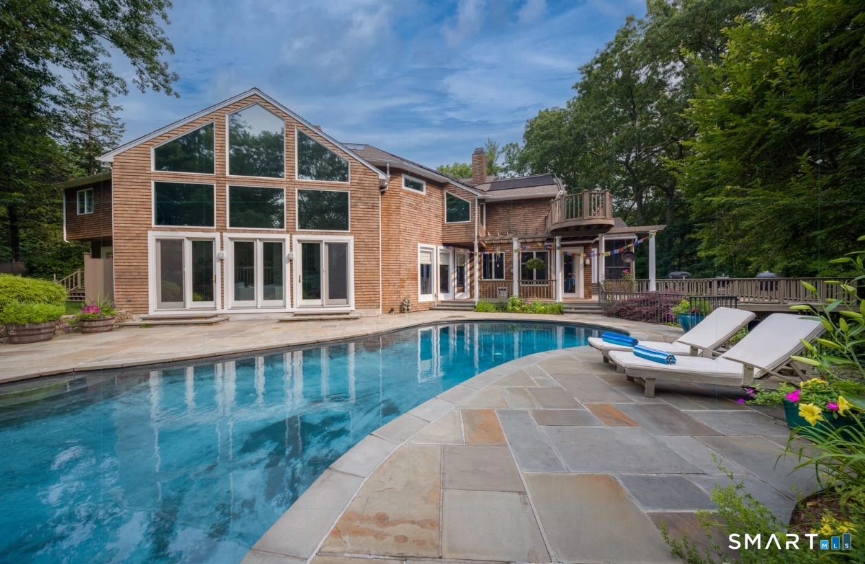 32 Buttonball Lane Weston CT 06883