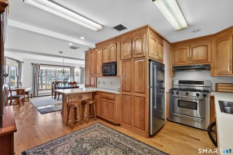 40 Holmes Street Stonington CT 06355