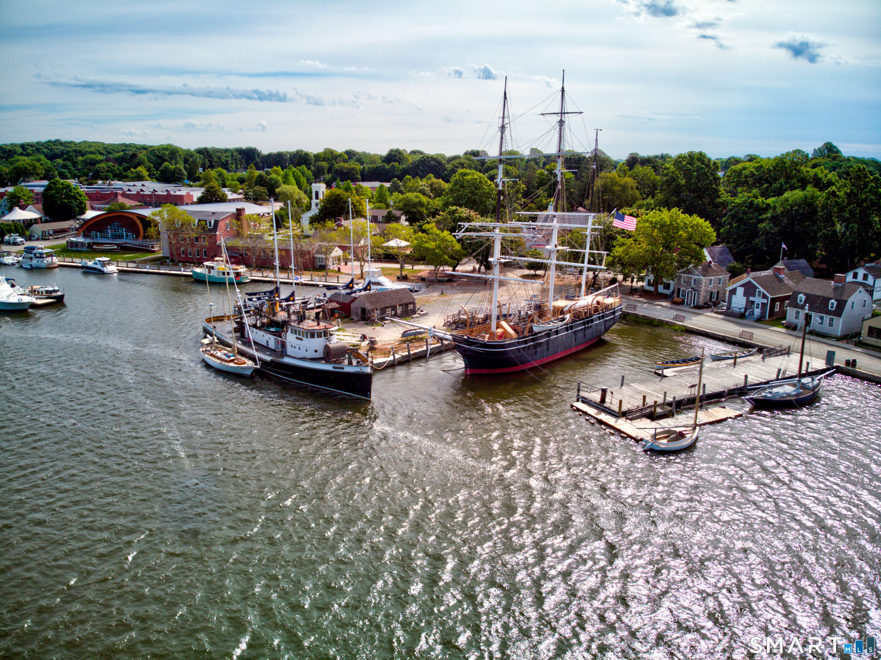 40 Holmes Street Stonington CT 06355