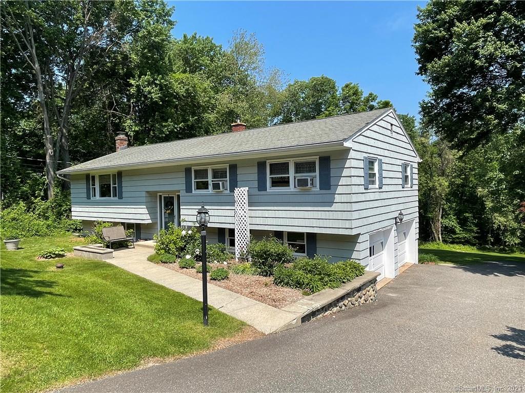 104 Evelyn Drive Naugatuck CT 06770
