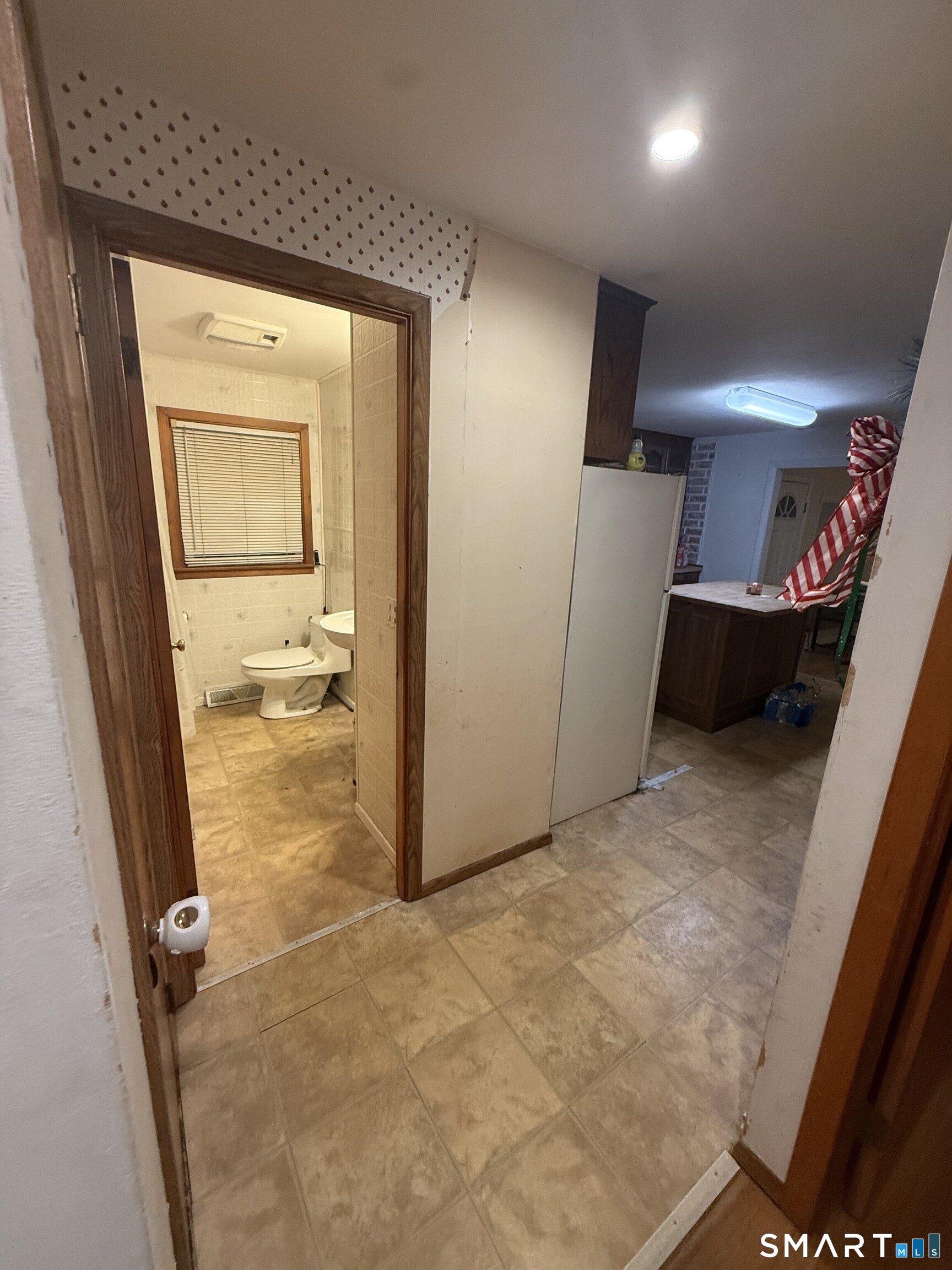 2 Sharren Lane Enfield CT 06082