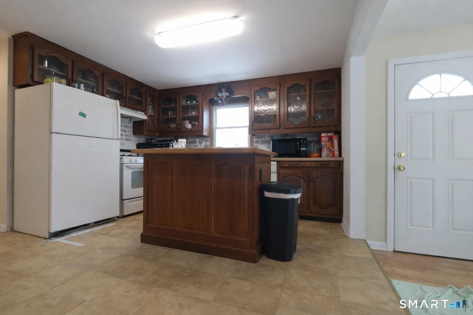 2 Sharren Lane Enfield CT 06082