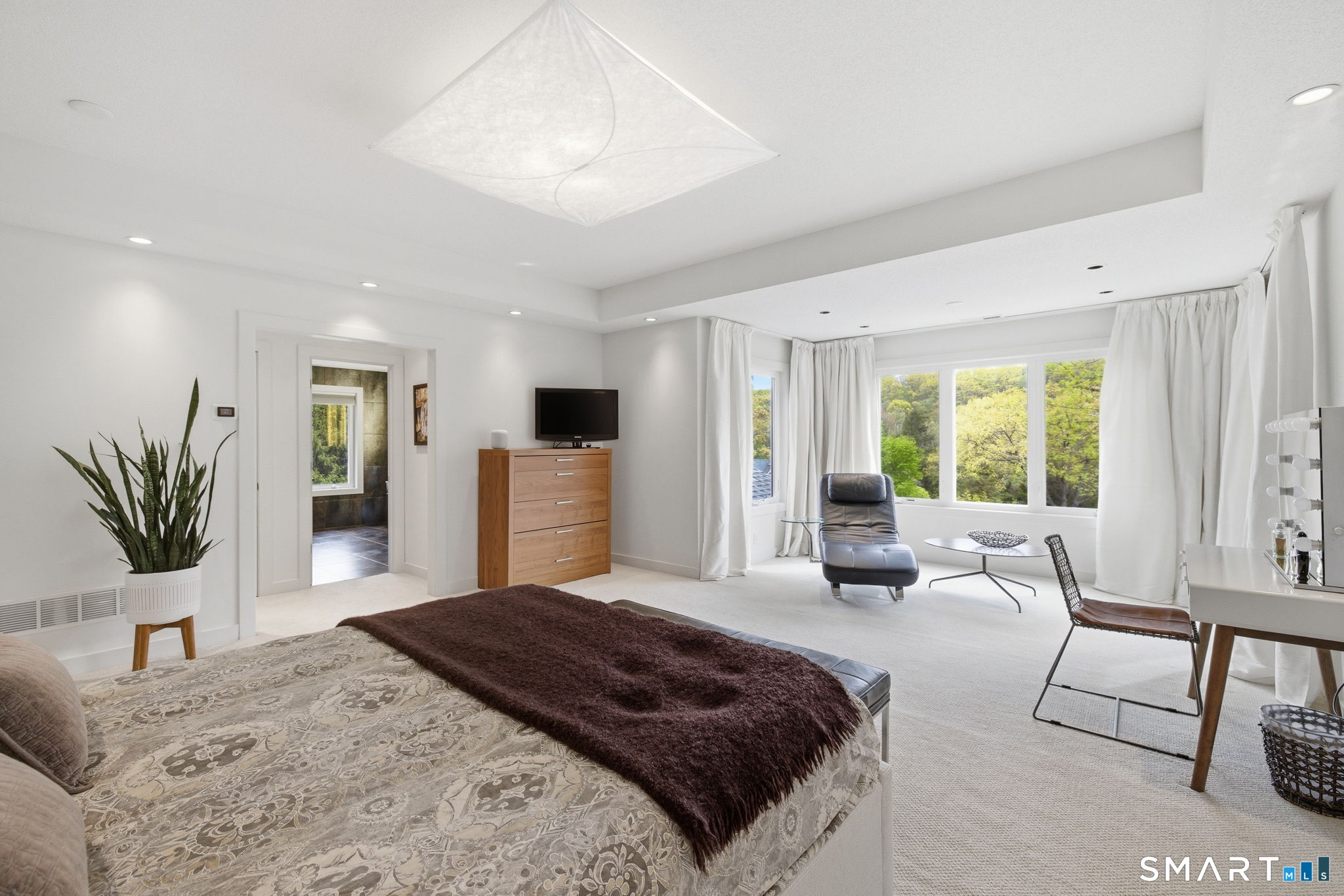 504 Deercliff Road Avon CT 06001